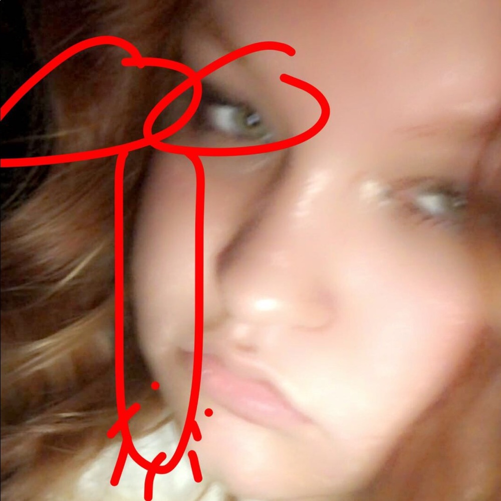 Meet your Posher, Kayla